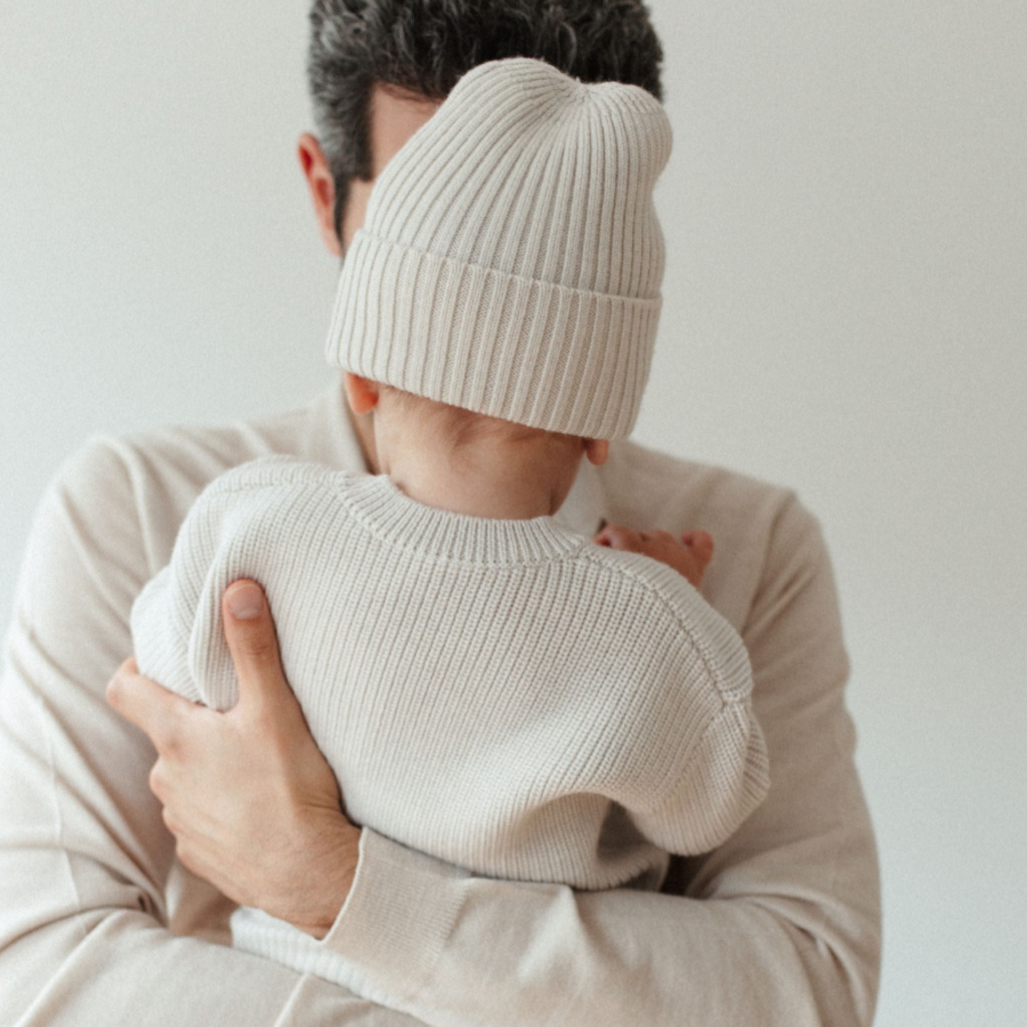 Geschenkset aus Damenpullover "Meike" und Kinderpullover "Paul" in creme
