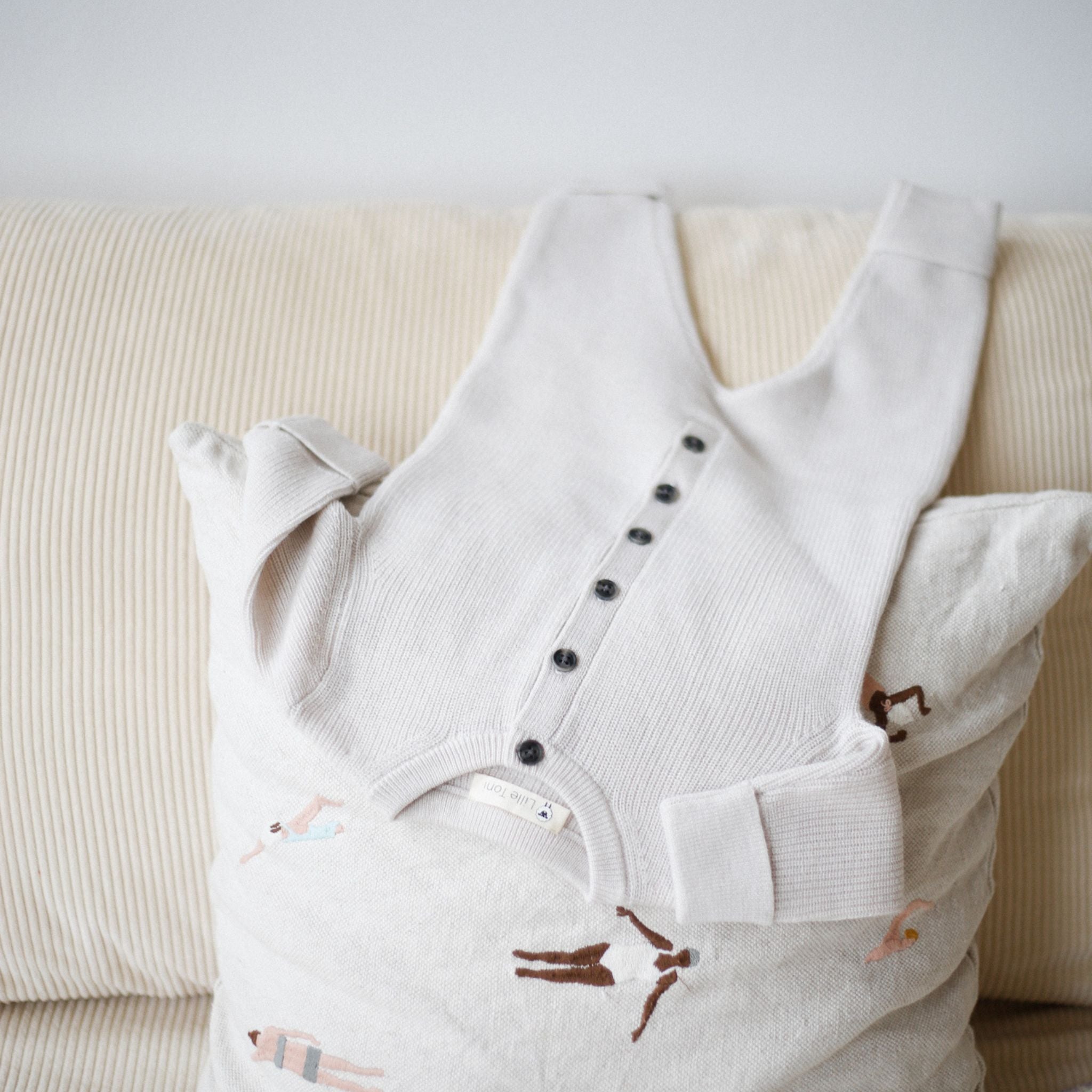 Strampler "Thea" in creme