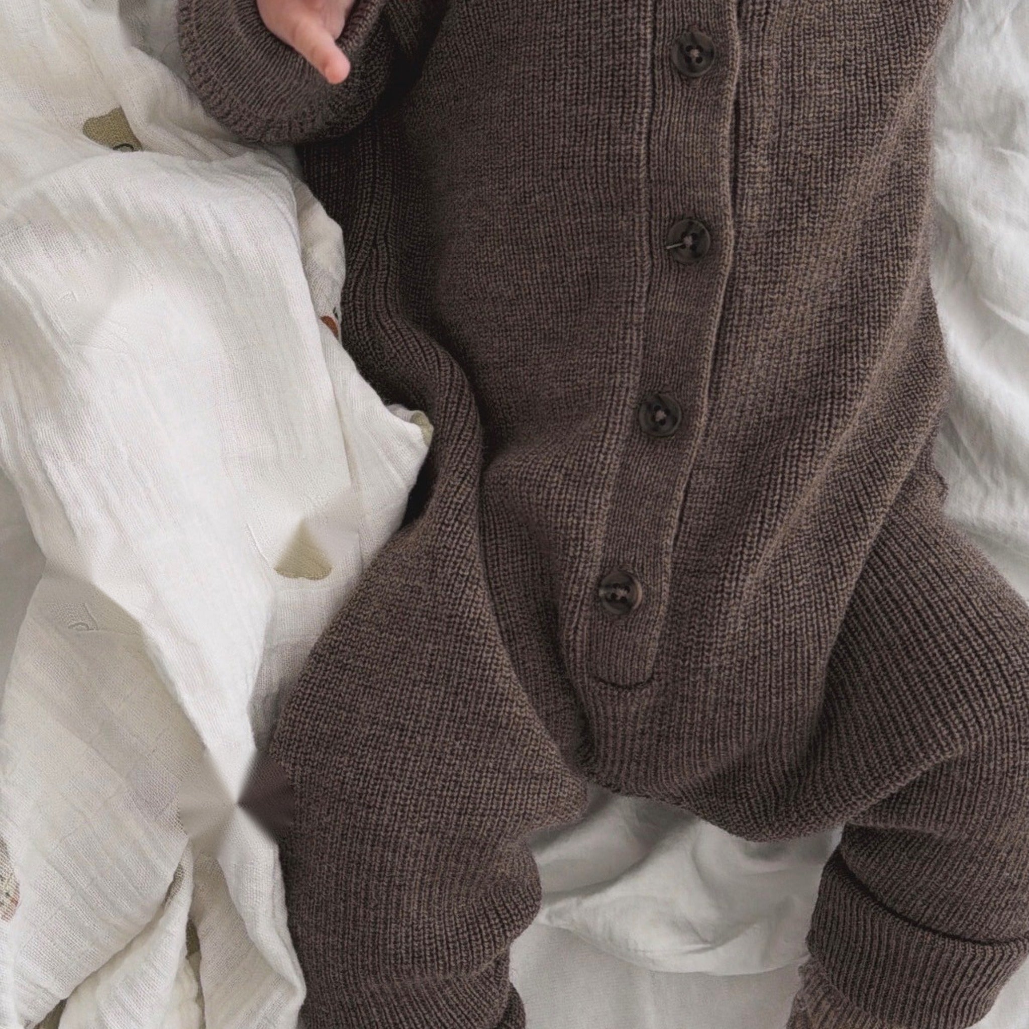 Strampler Thea in toffee