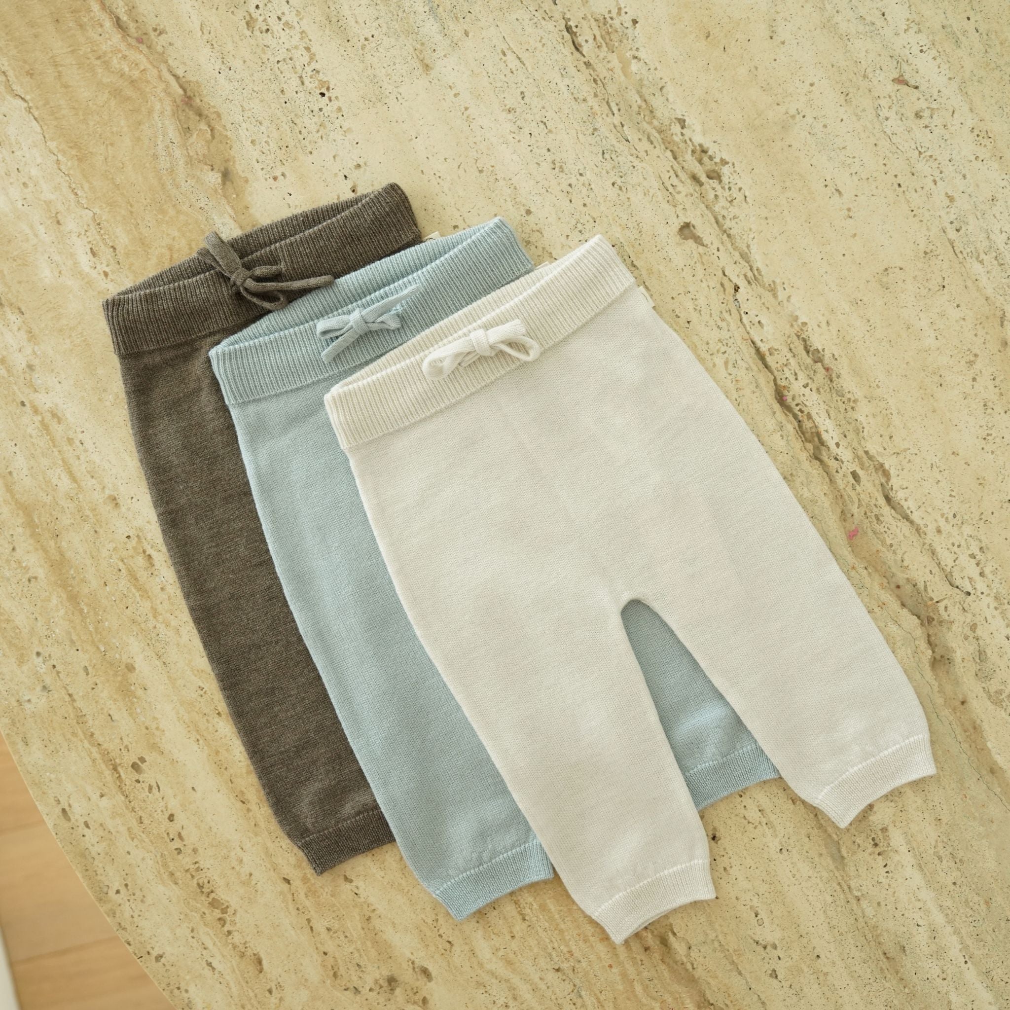 Hose Jule in dusty sage